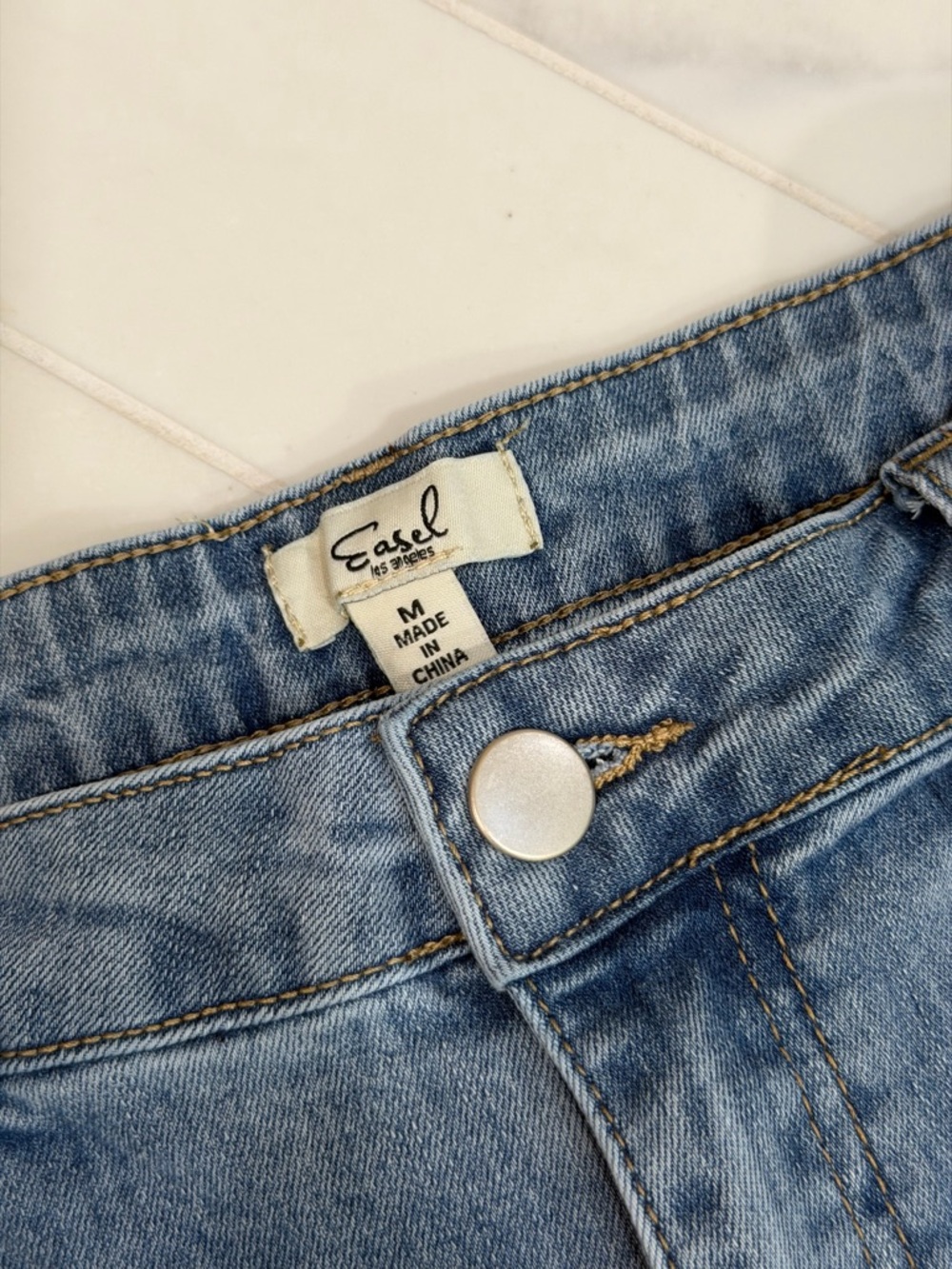 Easel Light Blue Wide-Leg High-Rise Jeans Size M - Picture 6 of 9